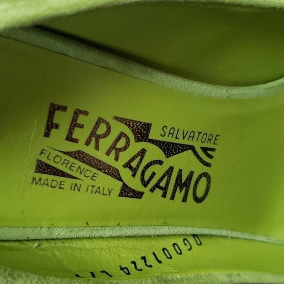 𝅺SALVATORE FERRAGAMO open toe heels. - Picture 3 of 7